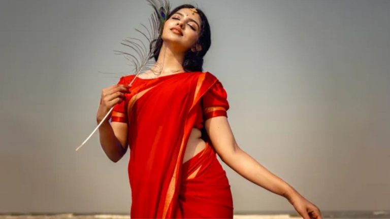 Mamitha : భారీగానే డిమాండ్ చేస్తున్న ప్రేమ‌లు బ్యూటీ.. !