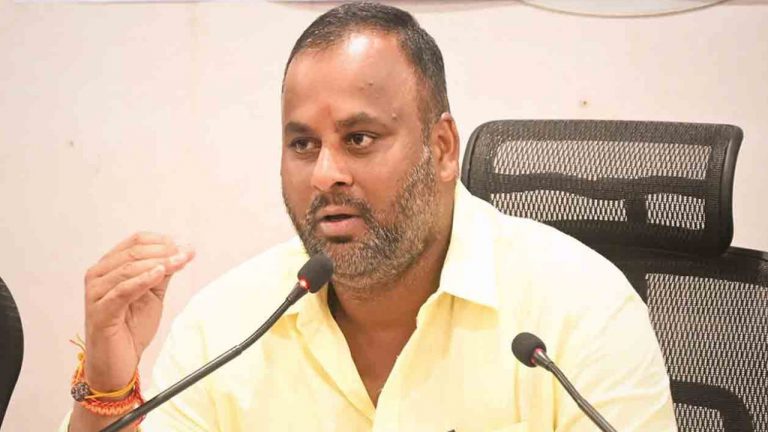 Minister Ramprasad Reddy: డీజిల్ బస్సులకు గుడ్‌బై.. ఇకపై ఎలక్ట్రిక్ బస్సులే..!
