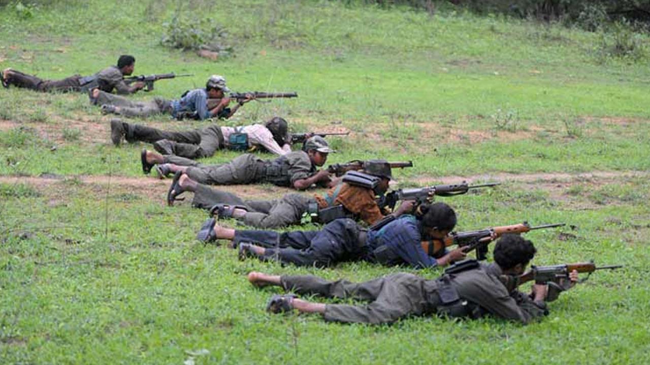 Big Shock To Maoists: ములుగు జిల్లాలో మావోయిస్టులకు భారీ షాక్.. 20 మంది అరెస్ట్