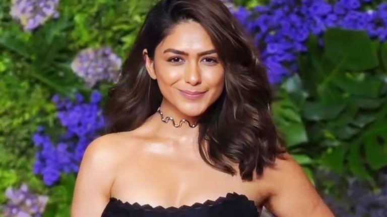 Mrunal Thakur : తెలివి తక్కువగా మాట్లాడా.. మృణాల్ క్షమాపణలు