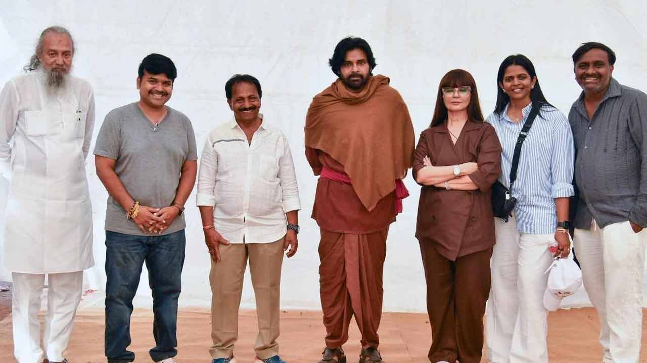 Hari Hara Veera Mallu: హమ్మయ్య.. గుమ్మడికాయ కొట్టేశారు!