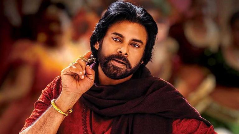 Pavankalyan : ‘హరిహర వీరమల్లు’ ట్రైలర్‌ రిలీజ్ కోసం న్యూ ప్లాన్ ..!