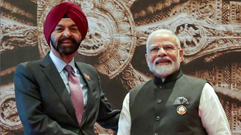 Ajay Banga: భారత్-పాక్ ఉద్రిక్తతల మధ్య, పీఎం మోడీని కలిసిన వరల్డ్ బ్యాంక్ ప్రెసిడెంట్..
