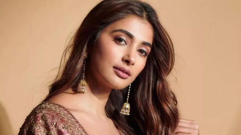Pooja hegde : వరుసగా 7 ఫ్లాప్ లు పాపం ఇప్పుడు పూజ పరిస్థితి ఏంటీ..