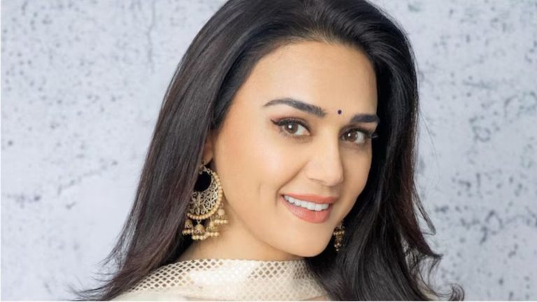 Preity Zinta : ఇండియ‌న్ ఆర్మీకి భారీ విరాళం ఇచ్చిన న‌టి ప్రీతి జింతా..