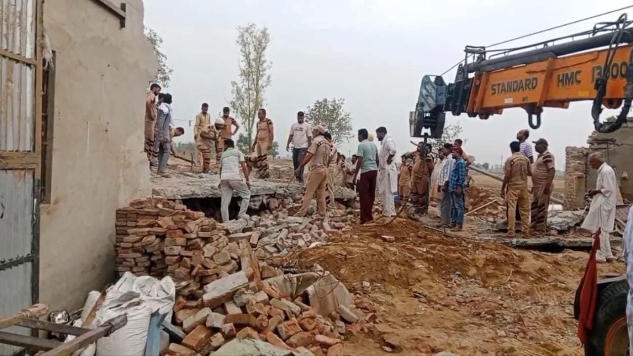 Punjab Firecracker Explosion: బాణసంచా ఫ్యాక్టరీలో భారీ పేలుడు.. ఐదుగురి మృతి, 27 మందికి గాయాలు