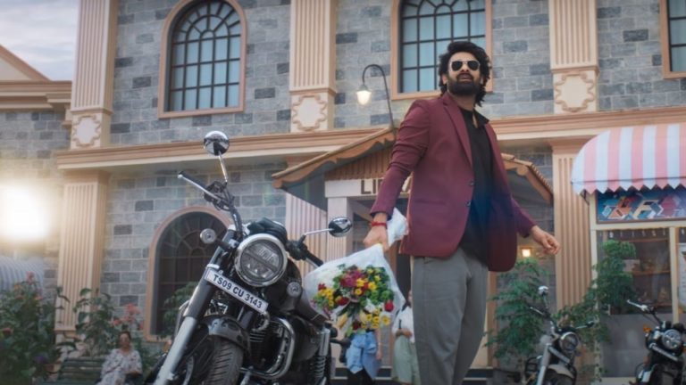 Prabhas : ‘ది రాజా సాబ్’ నుండి లేటెస్ట్ అప్ డేట్..