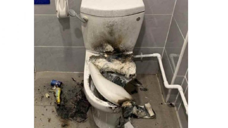 Toilet seat explode: టాయ్‌లెట్ సీట్ పేలి వ్యక్తికి తీవ్రగాయాలు.. అసలు ఎందుకు ఇలా జరిగింది..?