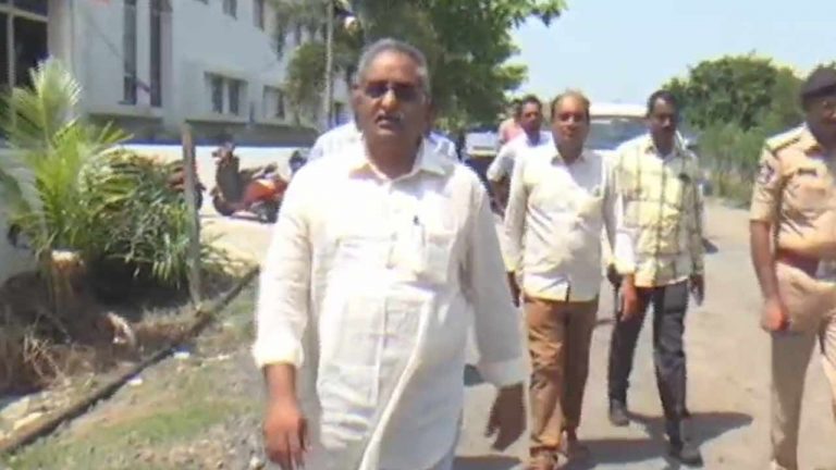 AB Venkateswara Rao: లాసెట్‌ రాసిన రిటైర్ట్‌ ఐపీఎస్‌ ఆఫీసర్‌..