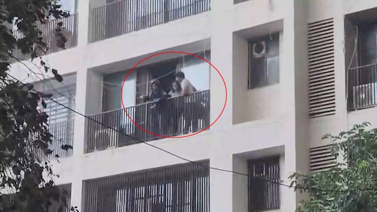Ahmedabad Plane Crash: విమానం కూలగానే బాల్కనీ నుంచి దూకేసిన మెడికోలు.. వెలుగులోకి వీడియోలు