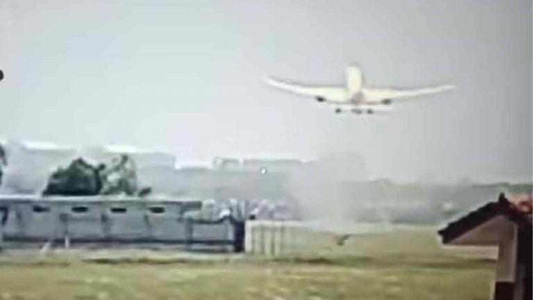 Air India plane crash: విమానం చివరి క్షణాల్లో పైలట్లు ఏం చేసి ఉండొచ్చు..?