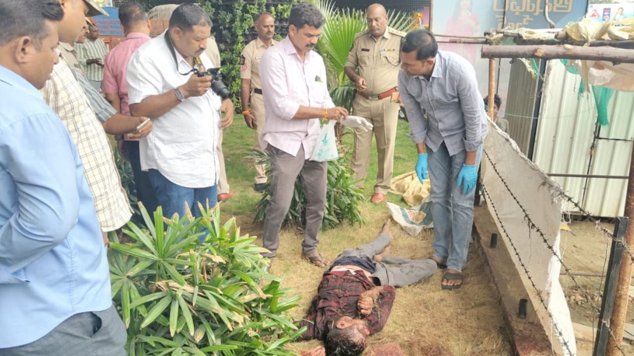 Crime News: అనంతపురం శివారులో దారుణహత్య.. బండరాళ్లతో కొట్టి చంపిన దుండగులు!
