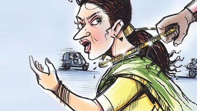 Robberies in Temples: గుడిలో జడ్జి మంగళసూత్రం దొంగతనం.. 10 మంది మహిళా దొంగల అరెస్టు..!