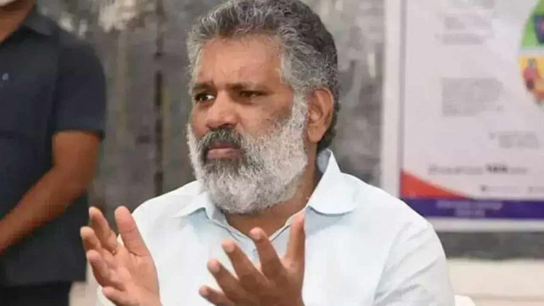 Chevireddy Bhaskar Reddy: నన్ను అరెస్ట్‌ చేయాలనుకుంటే నేనే నేరుగా సిట్ ఆఫీసుకు వస్తా.. వాళ్లను వేధించొద్దు..!