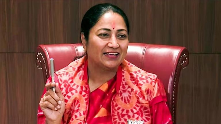 CM Rekha Gupta: ఢిల్లీ ముఖ్యమంత్రికి హత్య బెదిరింపులు.. నిందితుడి కోసం గాలింపు..