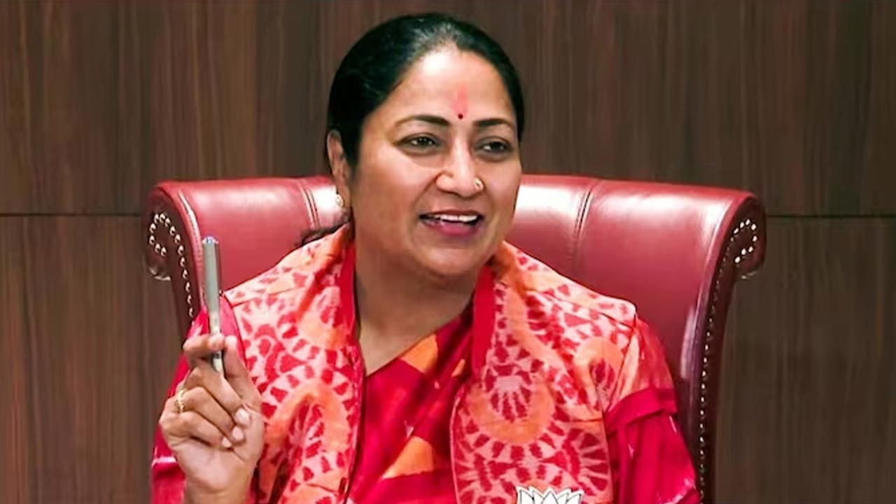 CM Rekha Gupta: ఢిల్లీ ముఖ్యమంత్రికి హత్య బెదిరింపులు.. నిందితుడి కోసం గాలింపు..
