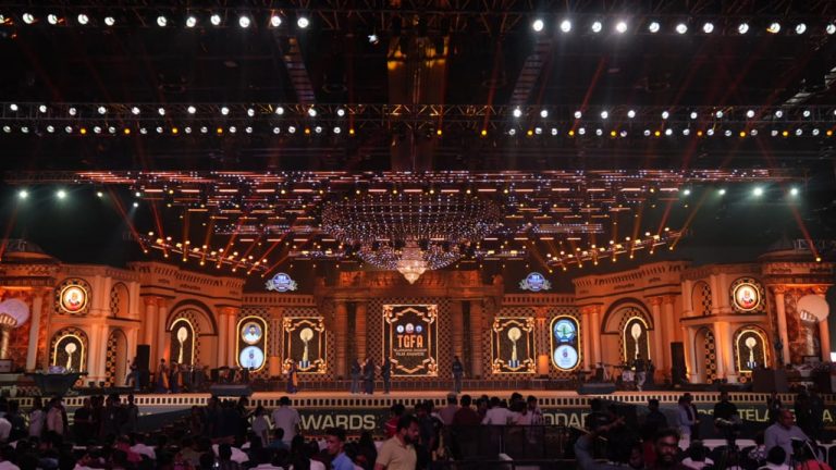 Gaddar Awards Sets : గద్దర్ అవార్డు సెట్ అదిరింది..