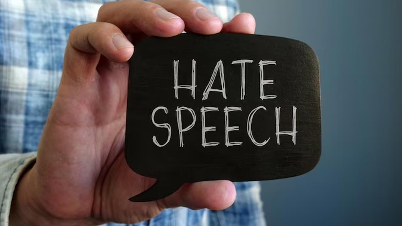 Hate Speech Bill: సోషల్ మీడియాపై కర్ణాటక సర్కార్ ఆంక్షలు.. హేట్ స్పీచ్ చేస్తే మూడేళ్లు జైలు శిక్ష