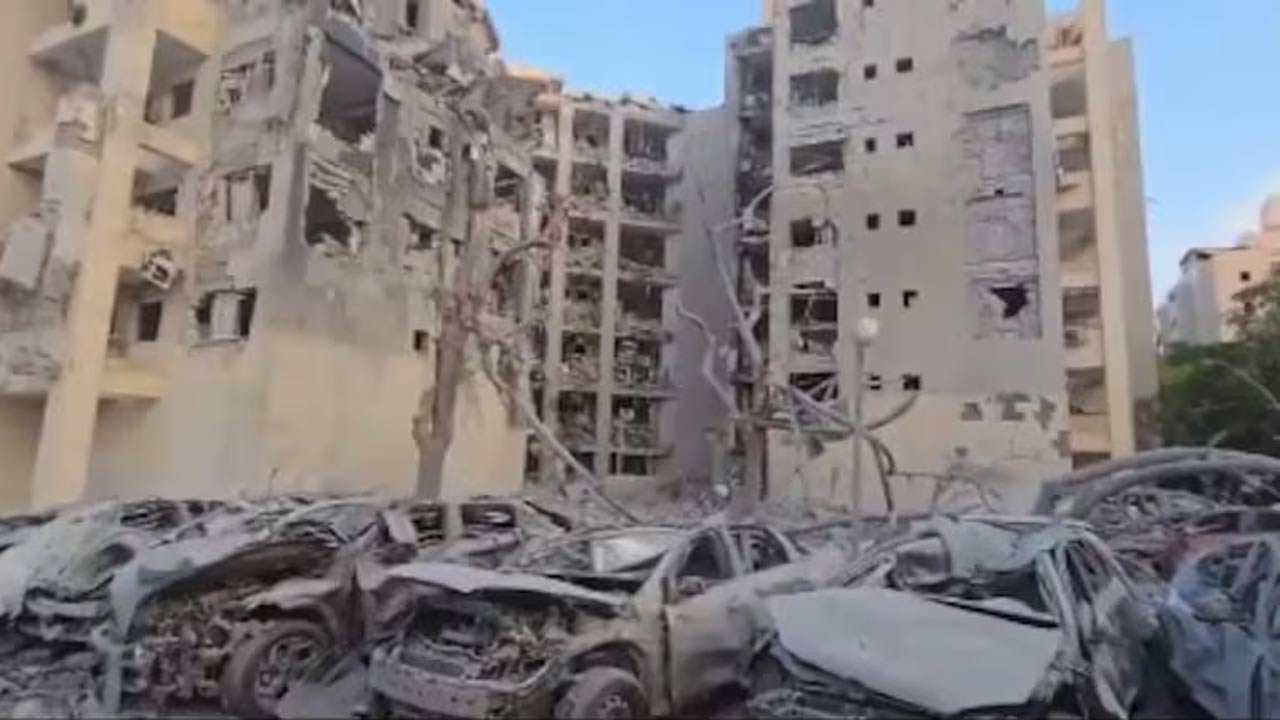 Iran-Israel: ఇజ్రాయెల్‌పై ఇరాన్ భీకర దాడులు.. ముగ్గురు మృతి.. భవనాలు నేలమట్టం