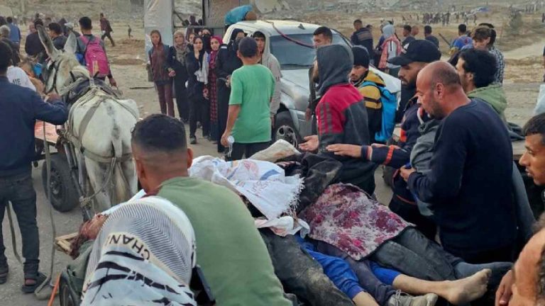 Israel: గాజా ప్రజల పైకి ఇజ్రాయిల్ ఓపెన్ ఫైర్..30 మంది మృతి, 115 మందికి గాయాలు..