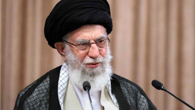 Israel Iran War: ఇరాన్ సుప్రీం లీడర్ ఖమేనీని చంపేస్తాం.. ఇజ్రాయిల్ వార్నింగ్..