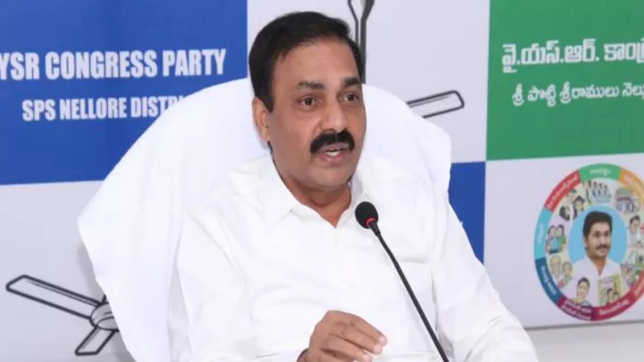 Kakani Govardhan Reddy: జగన్⁭ను తిడితే పదవిలు వస్తాయని పోటీ పడి మరీ నోరు పారేసుకుంటున్నారు..!