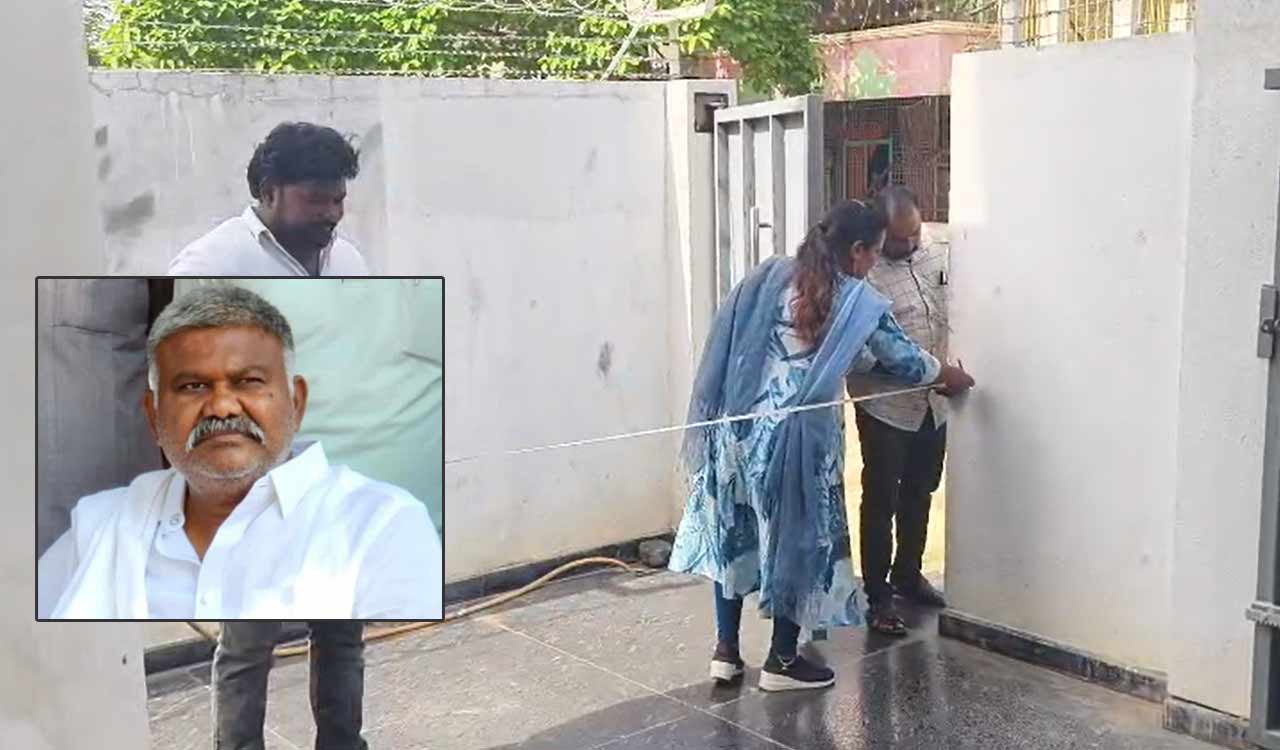 Kethireddy Pedda Reddy: సీన్‌ రివర్స్‌..! మాజీ ఎమ్మెల్యే కేతిరెడ్డి ఇంటికి మున్సిపల్‌ అధికారుల కొలతలు..