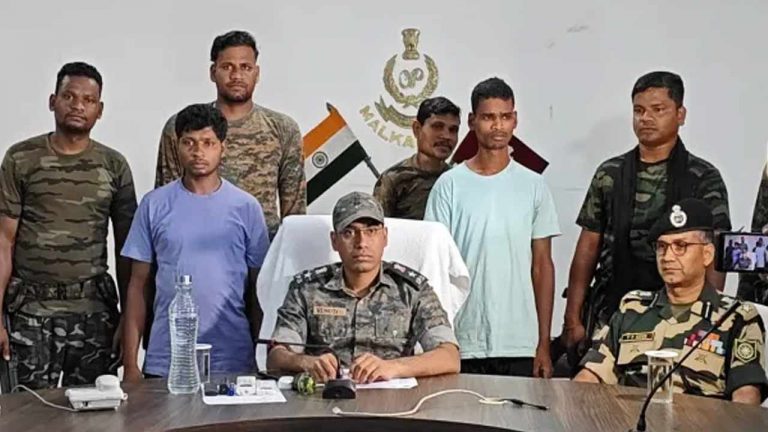 Maoist: ఏవోబీలో కీలక మావోయిస్టు నేతల అరెస్ట్..