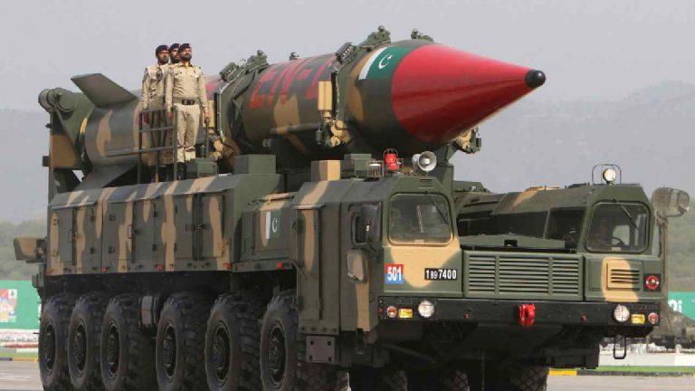 Pakistan: అమెరికాకు ముప్పుగా పాకిస్తాన్.. ఖండాంతర బాలిస్టిక్ మిస్సైల్ తయారీ..