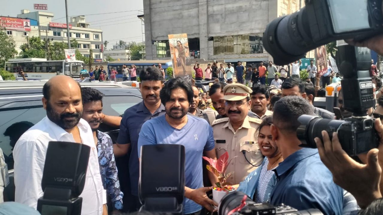 Pawan Kalyan: లుక్ మార్చిన పవన్ కళ్యాణ్