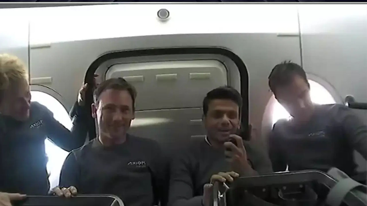 Shubhanshu: “అందరికీ నమస్కారం” అంటూ అంతరిక్షం నుంచి శుభాంశు శుక్లా తొలి మెసేజ్..