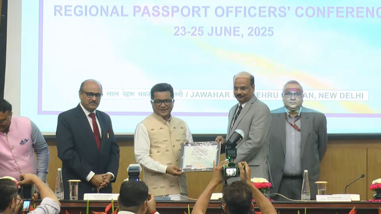 TG Police: పాస్‌పోర్ట్ ధృవీకరణలో తెలంగాణ భేష్.. టీజీ పోలీసుల శాఖకు జాతీయ స్థాయి గుర్తింపు..