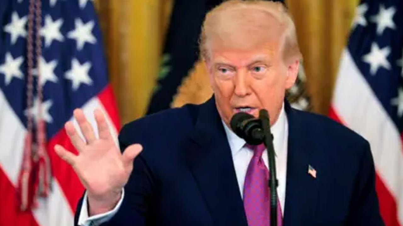 Donald Trump: ఇరాన్⁬లో పాలన మార్పు రావాలి.. ట్రంప్ సంచలన వ్యాఖ్యలు..