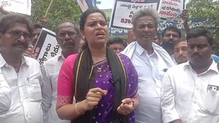 Vidadala Rajini: ప్రజలకు ఏమీ చేయకుండా.. కూటమి ప్రభుత్వం వెన్నుపోటు పొడుస్తోంది!