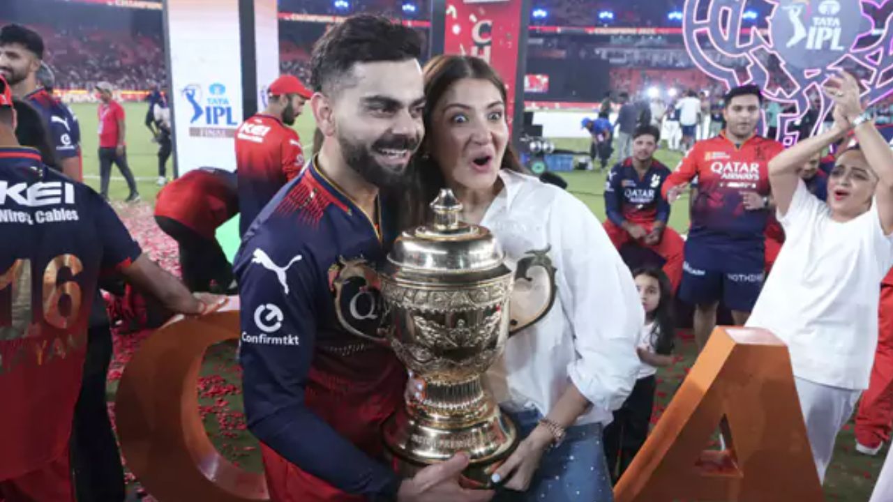 Virat Kohli Ipl Trophy 4