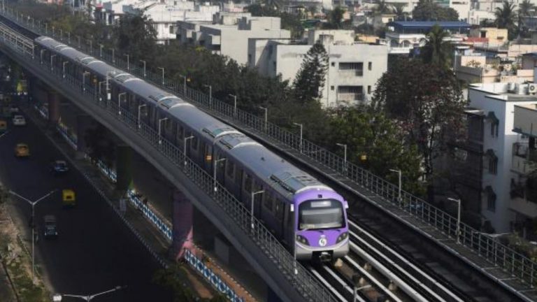 Vizag Metro Train: విశాఖపట్నం మెట్రో రైల్ నిర్మాణానికి నిధుల సమీకరణపై ప్రభుత్వం ఫోకస్..!