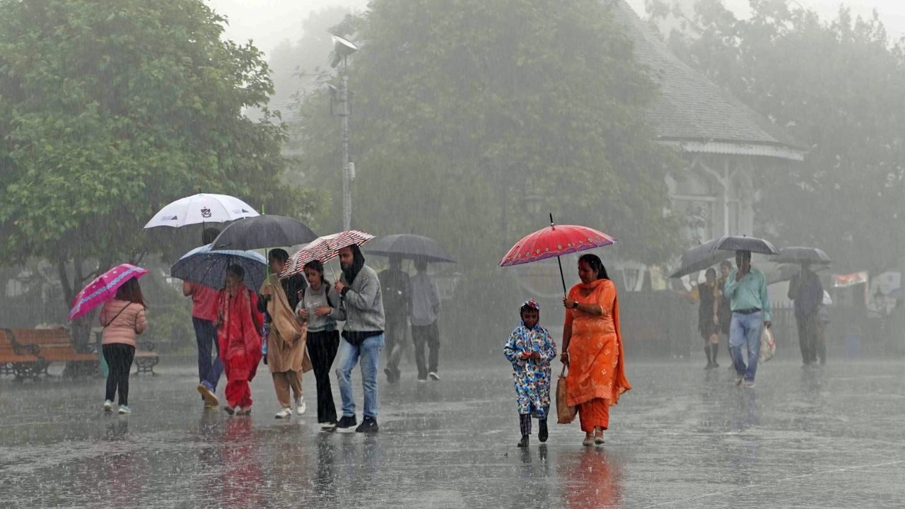 Weather Report: మత్స్యకారులు అప్రమత్తంగా ఉండండి.. ఐఎండీ హెచ్చరిక..!