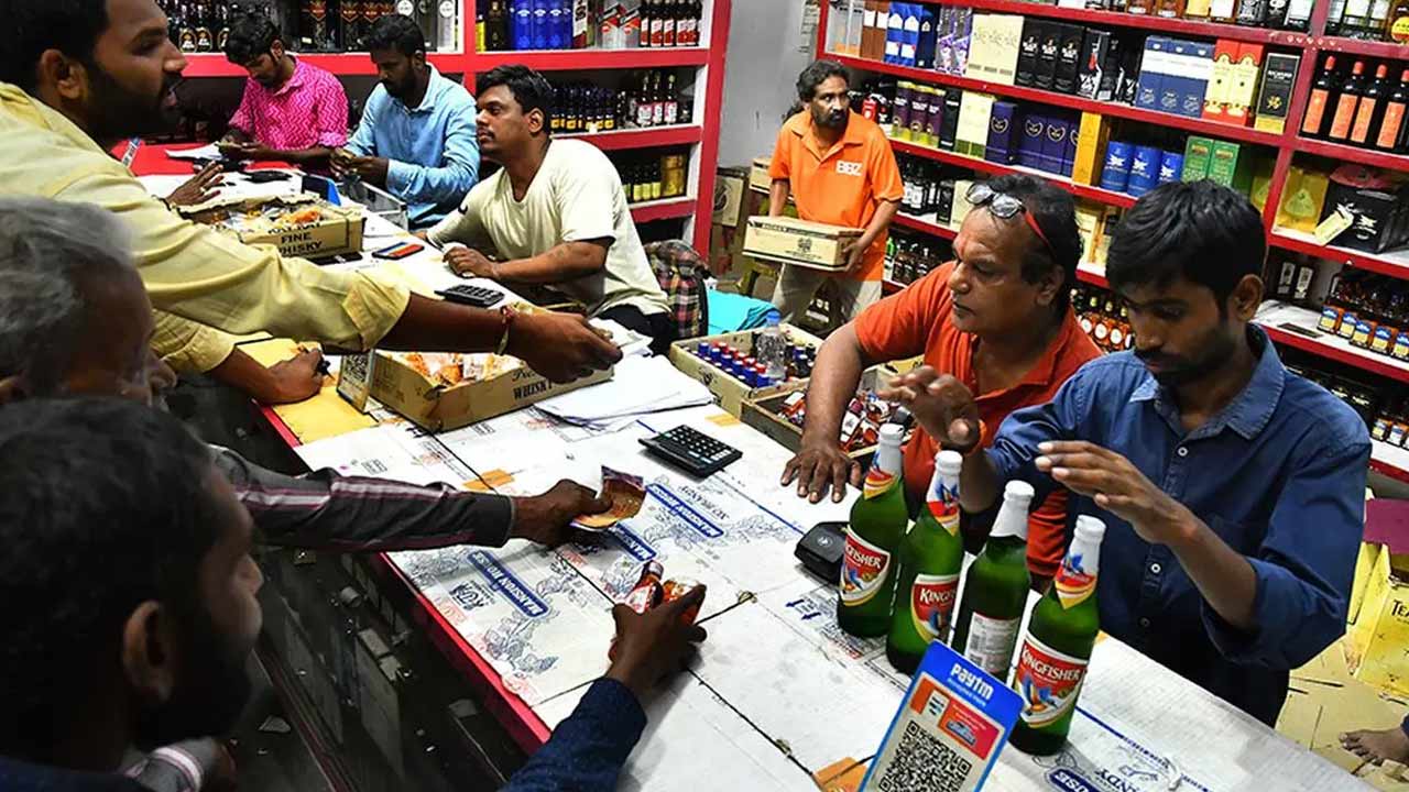 Bar License Applications: జీహెచ్‌ఎంసీ పరిధిలోని బార్లకు భారీగా దరఖాస్తులు..