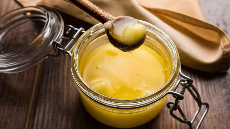 Ghee Benefits : నెయ్యి తింటే కొలెస్ట్రాల్ పెరుగుతుందా ? డాక్టర్స్ ఏమంటున్నారంటే..