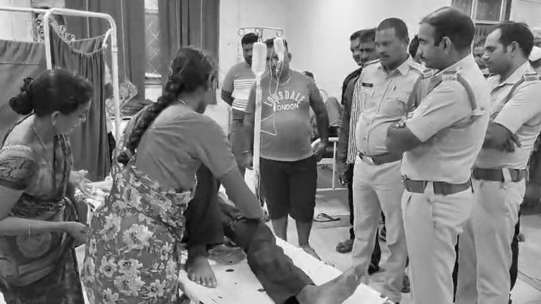 Mahabubabad: ఘోర రోడ్డు ప్రమాదం.. వ్యక్తి మృతి.. ఏడుగురికి గాయాలు..