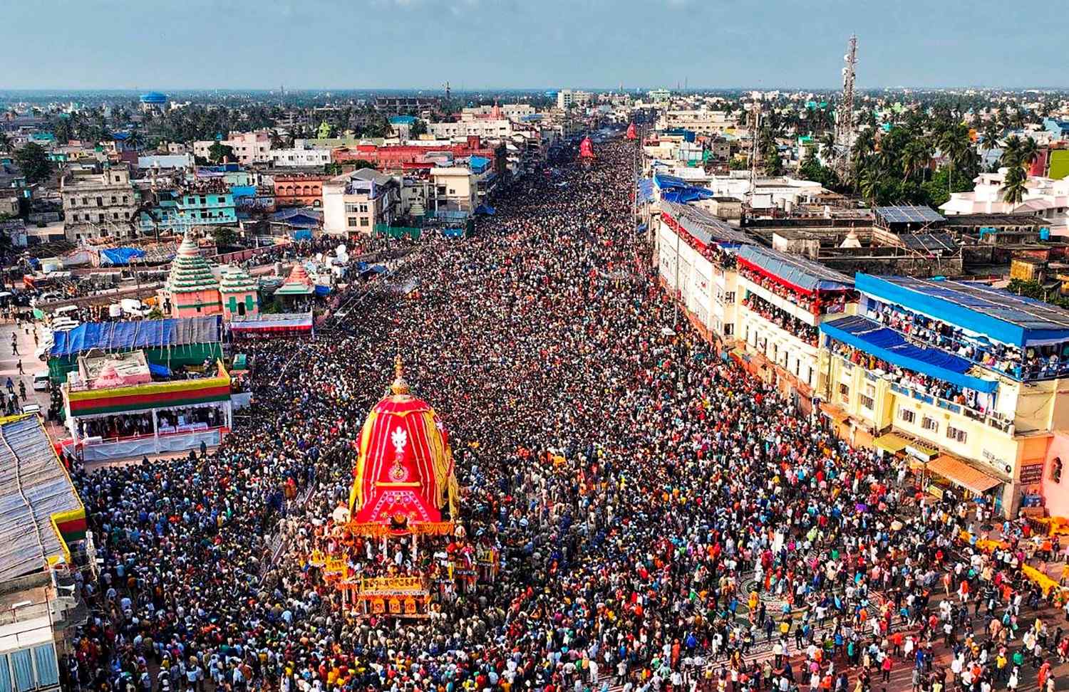 Jagannath Rath Yatra: జై జగన్నాథ్.. కనులవిందుగా పూరి రథయాత్ర.. మంత్రముగ్ధులను చేసే ఫోటోలు..