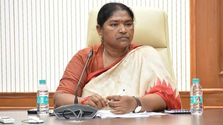 Minister Seethakka: మంత్రి సీతక్కకు మావోయిస్టుల వార్నింగ్.. లేఖ‌పై స్పందించిన మంత్రి