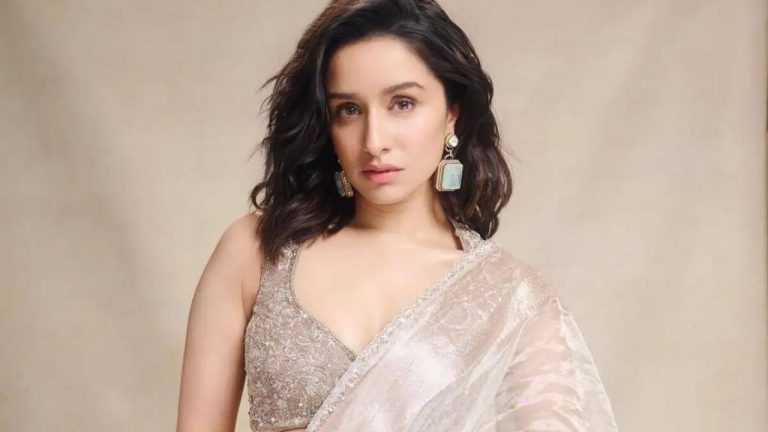 Shraddha : బీటౌన్‌లో హాట్ టాపిక్‌గా మారిన శ్రద్ధా కపూర్ పోస్ట్..