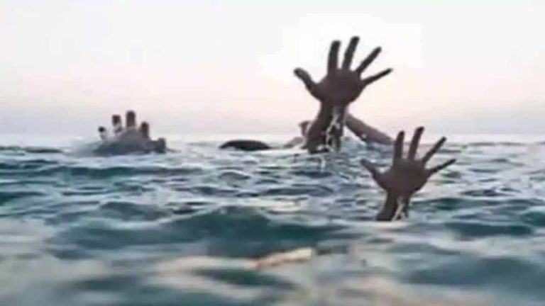 Andhra Pradesh: చిత్తూరులో విషాదం.. ఈతకు వెళ్లి ముగ్గురు యువకులు మృతి