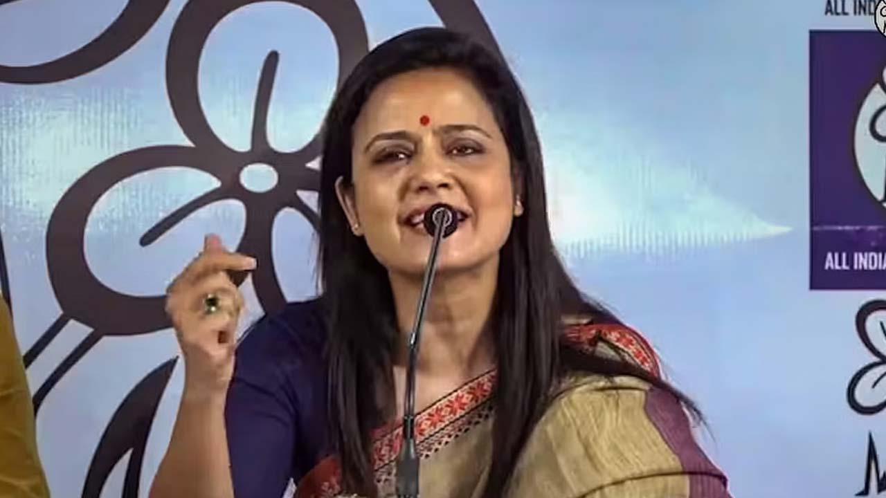 Mahua Moitra: విద్యార్థినిపై అత్యాచారం.. సొంత పార్టీ నేతలపై మహువా మొయిత్రా సీరియస్