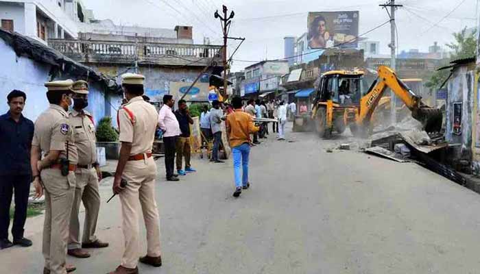 Vemulawada : తీరనున్న రాజన్న భక్తుల కల.. రోడ్ల వెడల్పు షురూ..