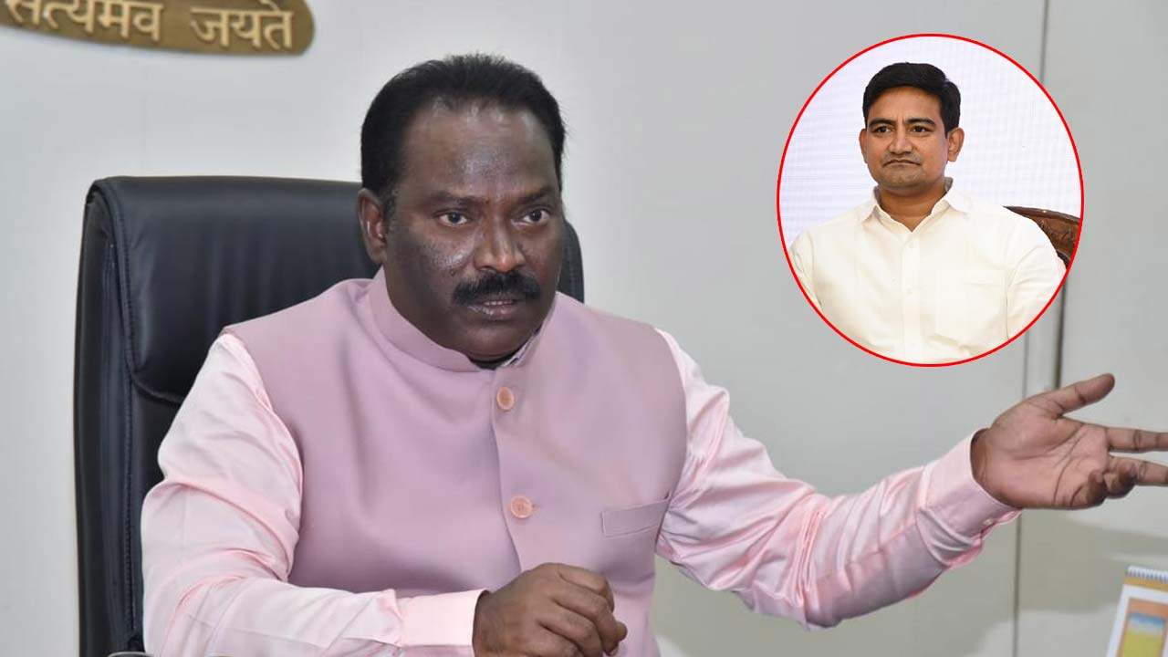 Collector Ambedkar: మంత్రి కొండపల్లి శ్రీనివాస్ పై కలెక్టర్ అంబేద్కర్‌ ఫైర్..