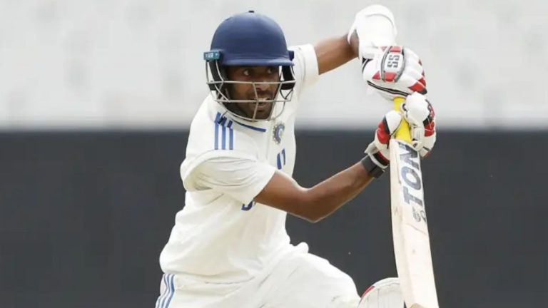 Team India: అరంగేట్రం కోసం ఏళ్లుగా ఎదురుచూపులు.. అతడి తర్వాత వచ్చిన 16 మంది కెరీర్‌ను ప్రారంభించారు!