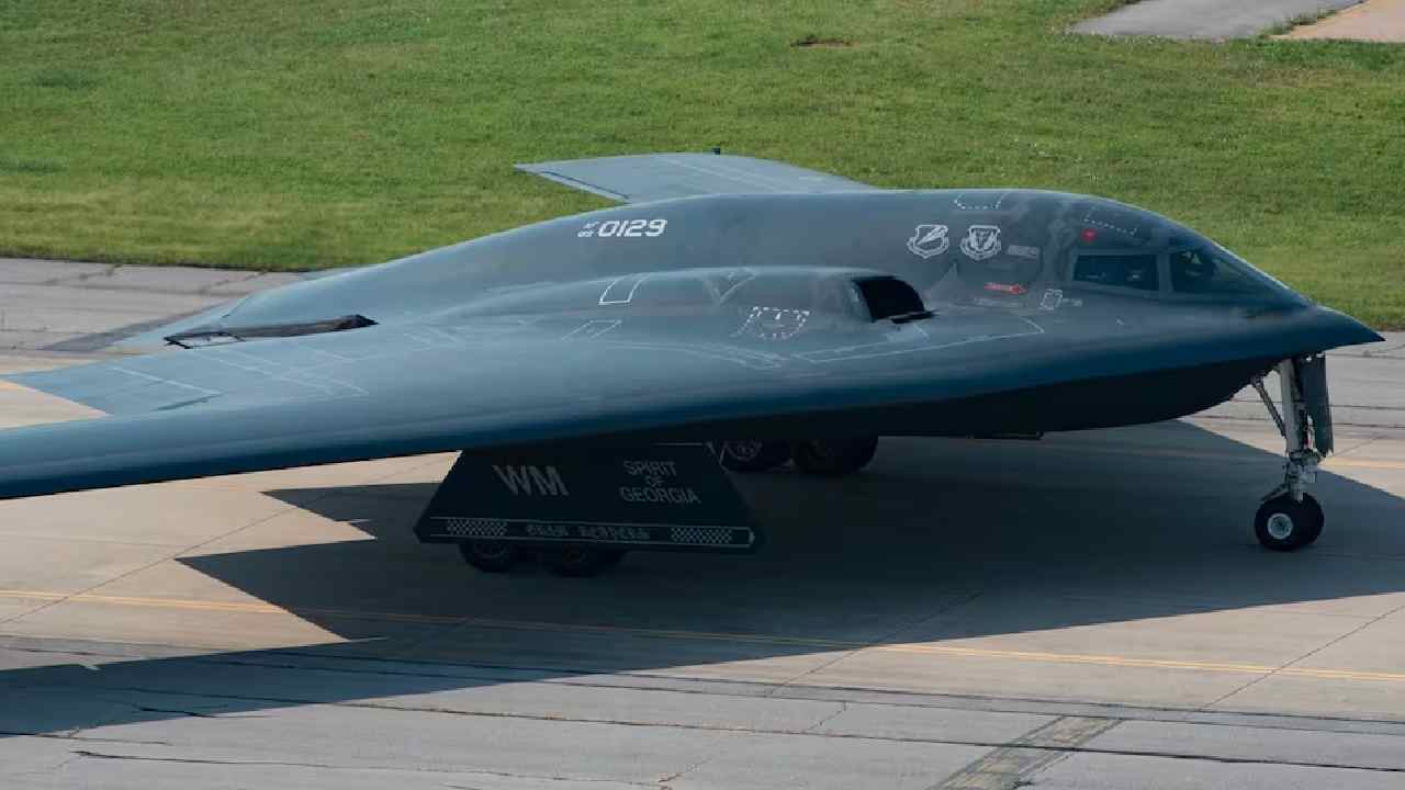 B-2 Spirit bomber: ఇరాన్‌పై దాడి తర్వాత అమెరికా B-2 బాంబర్ మిస్టరీ..