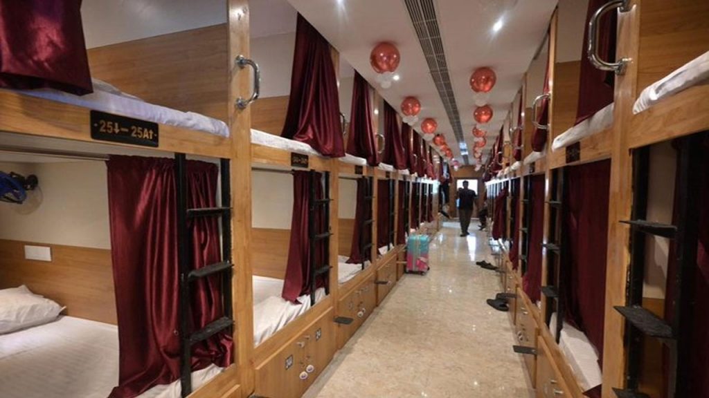 Capsule Hotel